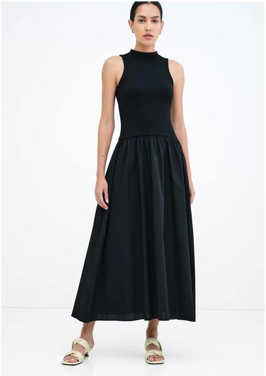 Marcella Montrose Dresses & Skirts - Marcella Montrose Fit and Flare
Midi Dress Black size large (new)